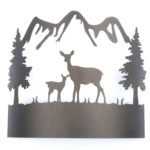 Wandlampe in Schiedeisen mit Steinbock Motiv, Alpinstil