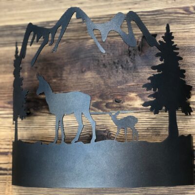 Applique - lampda in ferro battuto, con bambi, stile alpino