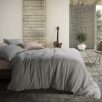 „Sabbia“ Parure Copripiumino in lino e cotone Tinto in capo Stonewashed, sinogolo e matrimoniale, colore sabbia beige