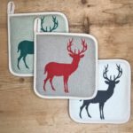 Topflappen Landhaus mit Edelweiß Motiv, Jacquardgewebe aus Naturfasern im alpenländischen Stil, verschiedene Farben