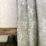 Vorhang online nach Maß, einfarbig, elegant im Chalet-Stil, „lhineo“.