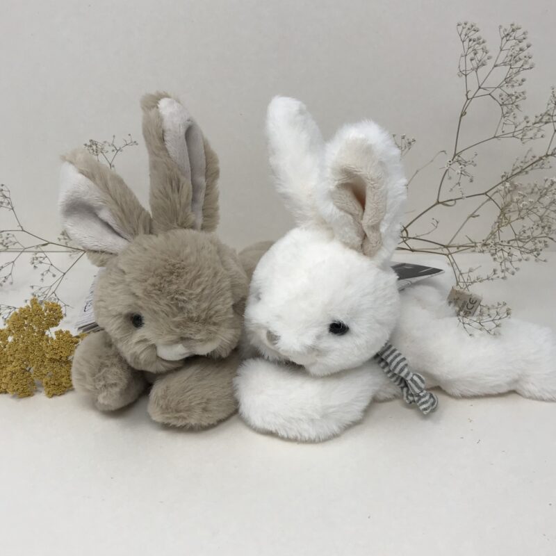 Kaninchen Hase „buster & coco“ Kuscheltier, weicher Plüschtier, Baby- und Kinderspielzeug, Farbe weiß/taupe