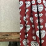 Maßgeschneiderte, weihnachtliche Schneeflocken-Gardine, Tiroler Bergland, blickdicht