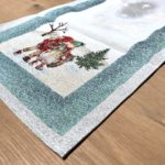 Mitteldecke mit Kinder Paar Motiv, Winterlandschaft, Gobelin, 100×100 cm