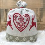 Türstopper Hirsch, Herz und Edelweiß Motiv, Landhausstil, Farbe beige und grün