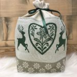 Türstopper Hirsch, Herz und Edelweiß Motiv, Landhausstil, Farbe grün