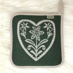 Geschirrtuch mit Hirsch, Herz und Edelweiß Motiv, Landhausstil, 100% Baumwolle, Farbe Grün, zweiseitig