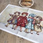 Kissen mit Kinder Motiv, Wintermotiv, Weihnachtskissen, Gobelin, 40×60 cm