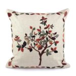 „V-Foglie allover“ Gobelinkissen mit bunten Blättern –  bunt