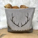 Zirbenkissen Hirschgeweih Alpen, Motiv mit Fischgrat, dunkelbraun, CORGN