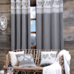 Vorhang mit Tartan Design kariert aus Kunstwolle, Farbe grau, 135×260 mit Ösen