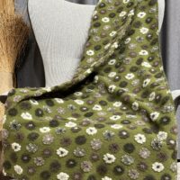 Wolldecke mit Blumen, Farbe beige mit braunen und grünen Farben, Chalet und Landhausstil, 150×170 cm + Doppeldecke