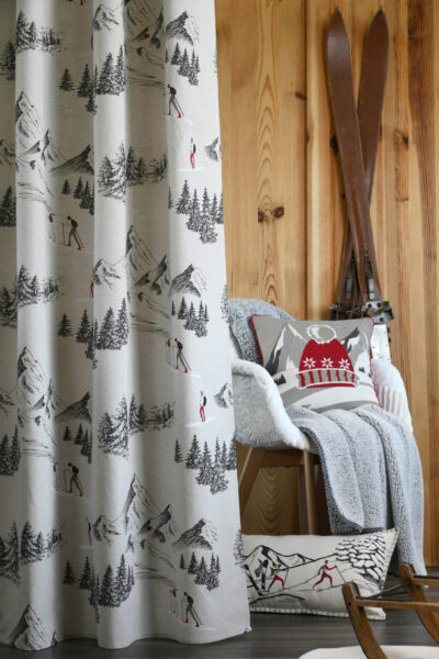 Vorhang mit Berg-, Skifahrer- und Winterlandschaftsmotiv, MONTETS 135×240 mit Ösen