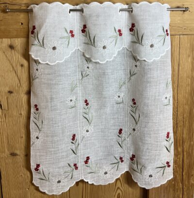 Scheibengardine im Landhausstil mit besticktem Blumenmotiv, Z- Campanula