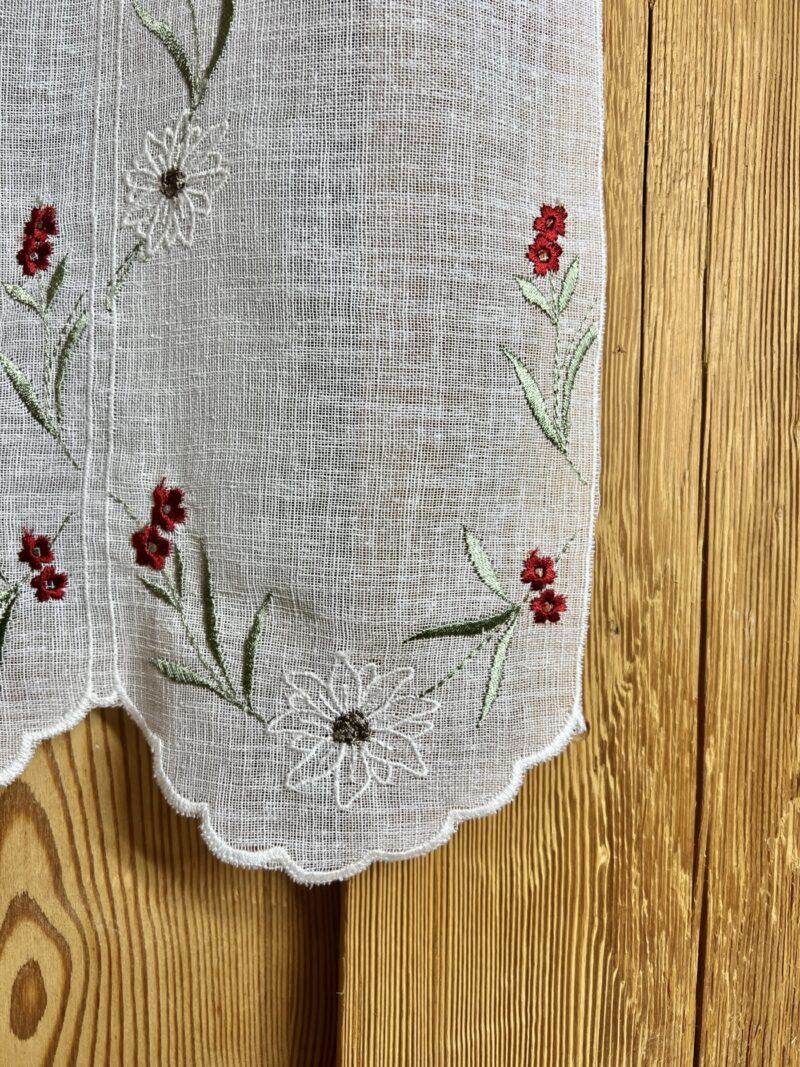 Scheibengardine im Landhausstil mit besticktem Blumenmotiv, Z- Campanula