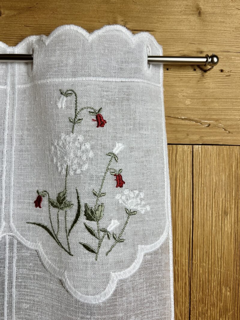 Scheibengardine im Landhausstil mit besticktem Blumenmotiv, Z- Campanula