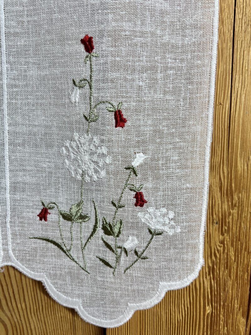 Scheibengardine im Landhausstil mit besticktem Blumenmotiv, Z- Campanula
