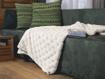 Steppdecke aus Kunstfell, 130 x 160 cm, weich und warm für Sofa und Bett, RHOMBUS – Daunex