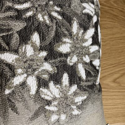 Kissen mit Edelweißmotiv, Dekokissen im Tiroler Landhausstil für Chalet, Berghütte & Shabby Chic