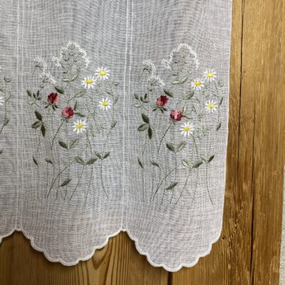 Scheibengardine mit Röschen und Margeriten, Landhausstil, M-8278