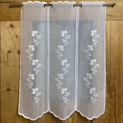 Scheibengardine Shabby Chic, Bistrogardine Weiß Transparent mit Blumenstickerei M-8211