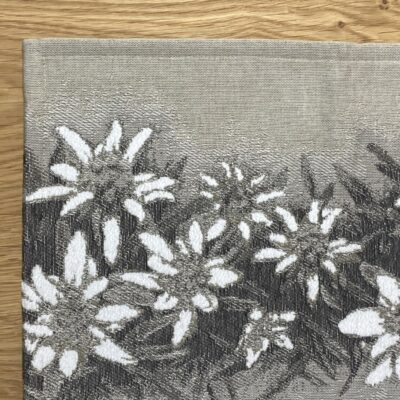 Tischset mit Edelweißmotiv, Rustikaler Charme für Ihren Esstisch
