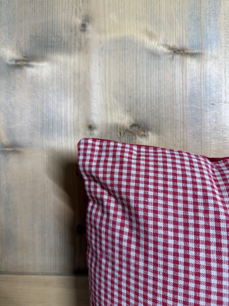 Dekokissen mit Herz Rot, Tiroler Landhausstil mit Füllung 30×50 cm