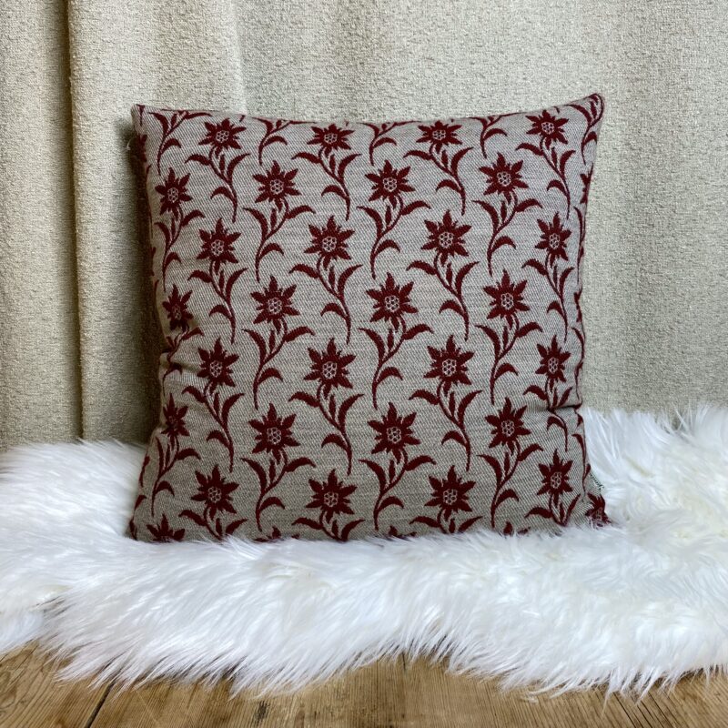 Elegantes Alpenkissen mit Edelweiß-Blumenmotiv 44×44 cm, Wolloptik, Bordeaux