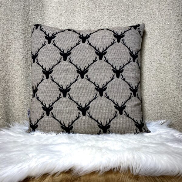 Dekokissen Hirsch Motiv Schwarz und Beige 44×44 cm, modernen Landhausstil, Chalet Look