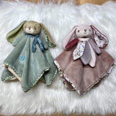 Doudou, Weiches Plüsch-Schmusetuch, BABY BIBI & BANJI