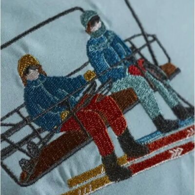Bettwäsche-Set im alpinen Stil von SYLVIE THIRIEZ, mit Ski-Motiv, hellblau, aus Percale-Baumwolle, 250 x 200 cm + Umschlag